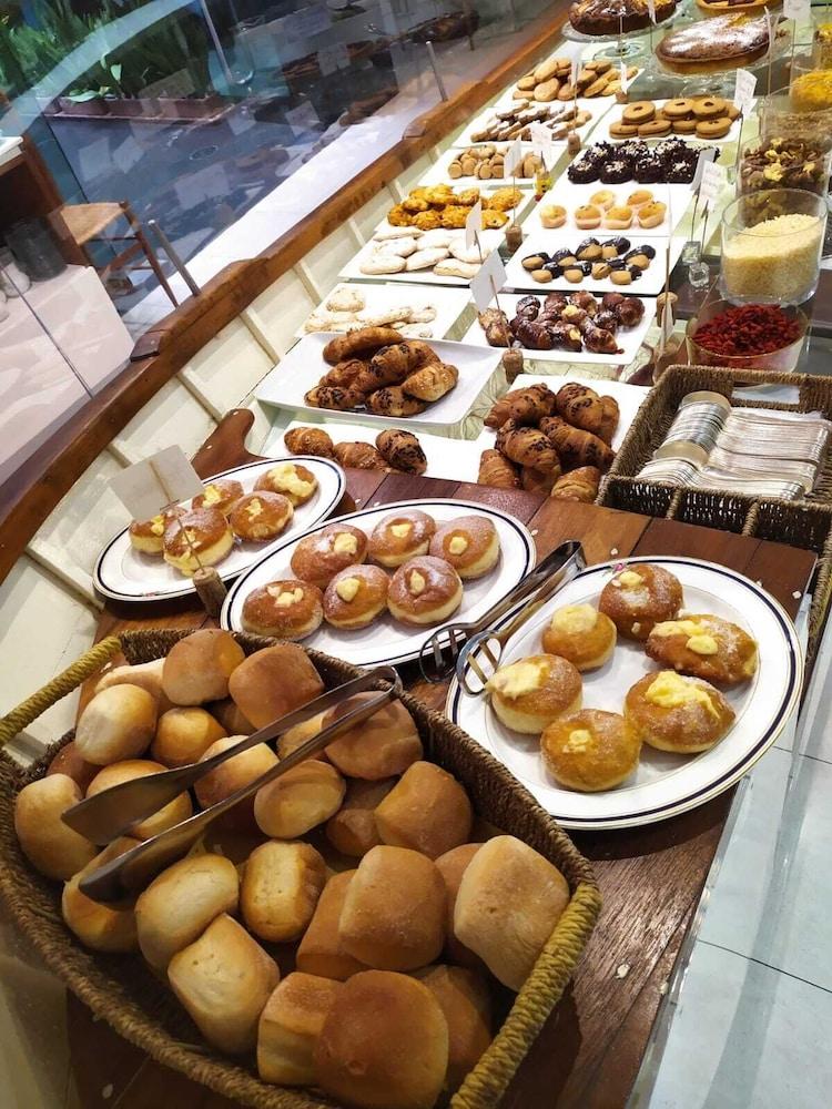 Piccolo Hotel Монеглия Екстериор снимка