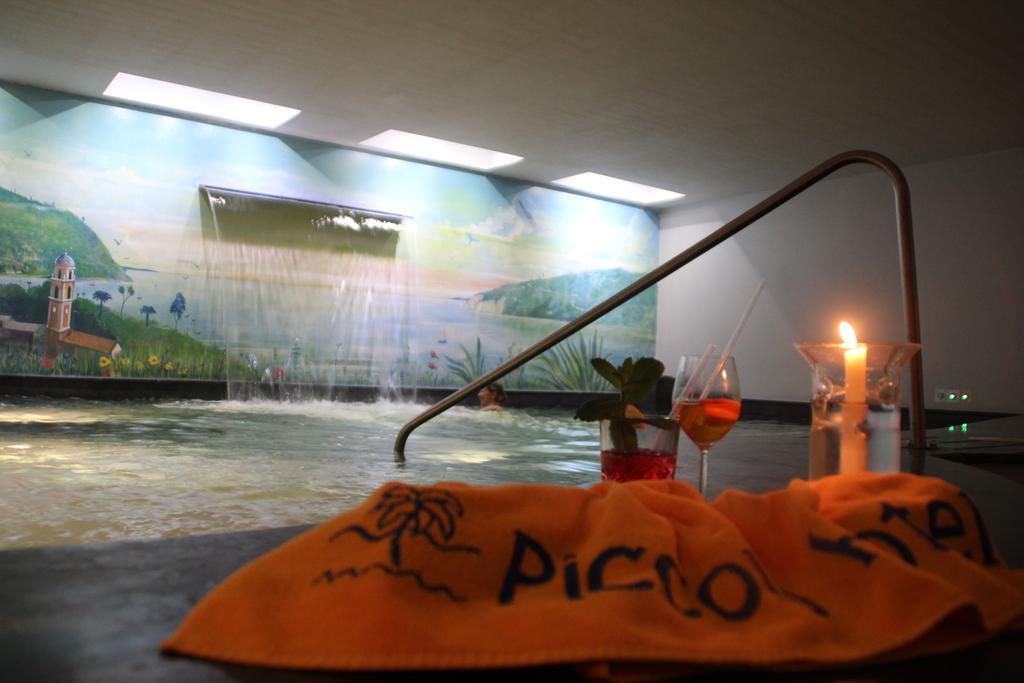 Piccolo Hotel Монеглия Екстериор снимка