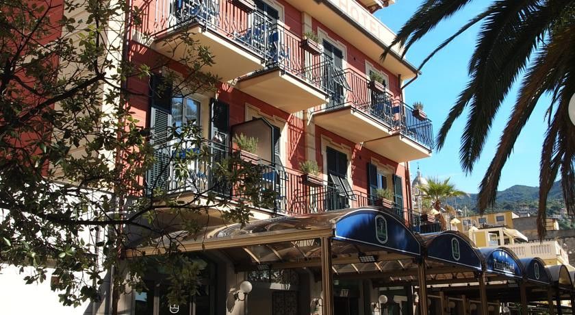 Piccolo Hotel Монеглия Екстериор снимка